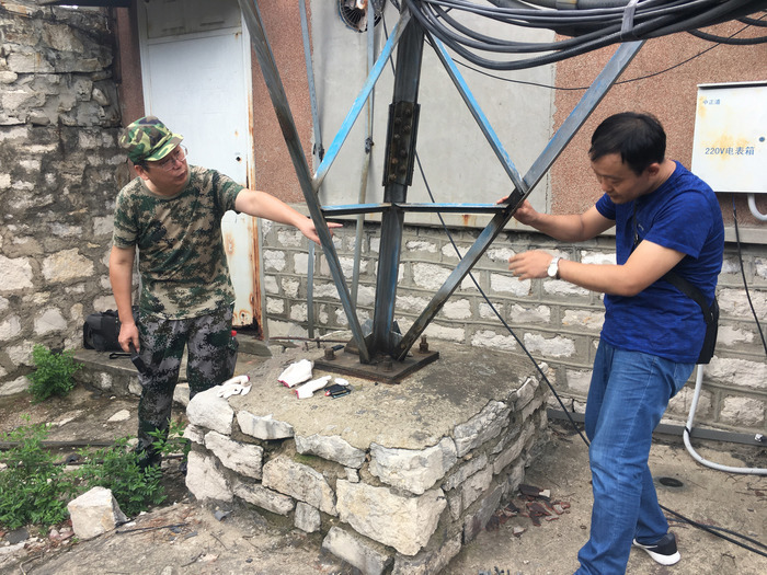 關于防御臺風“煙花” 濟南市要求所有人防工程停業停電，保障通訊設備修理的緊急通知
